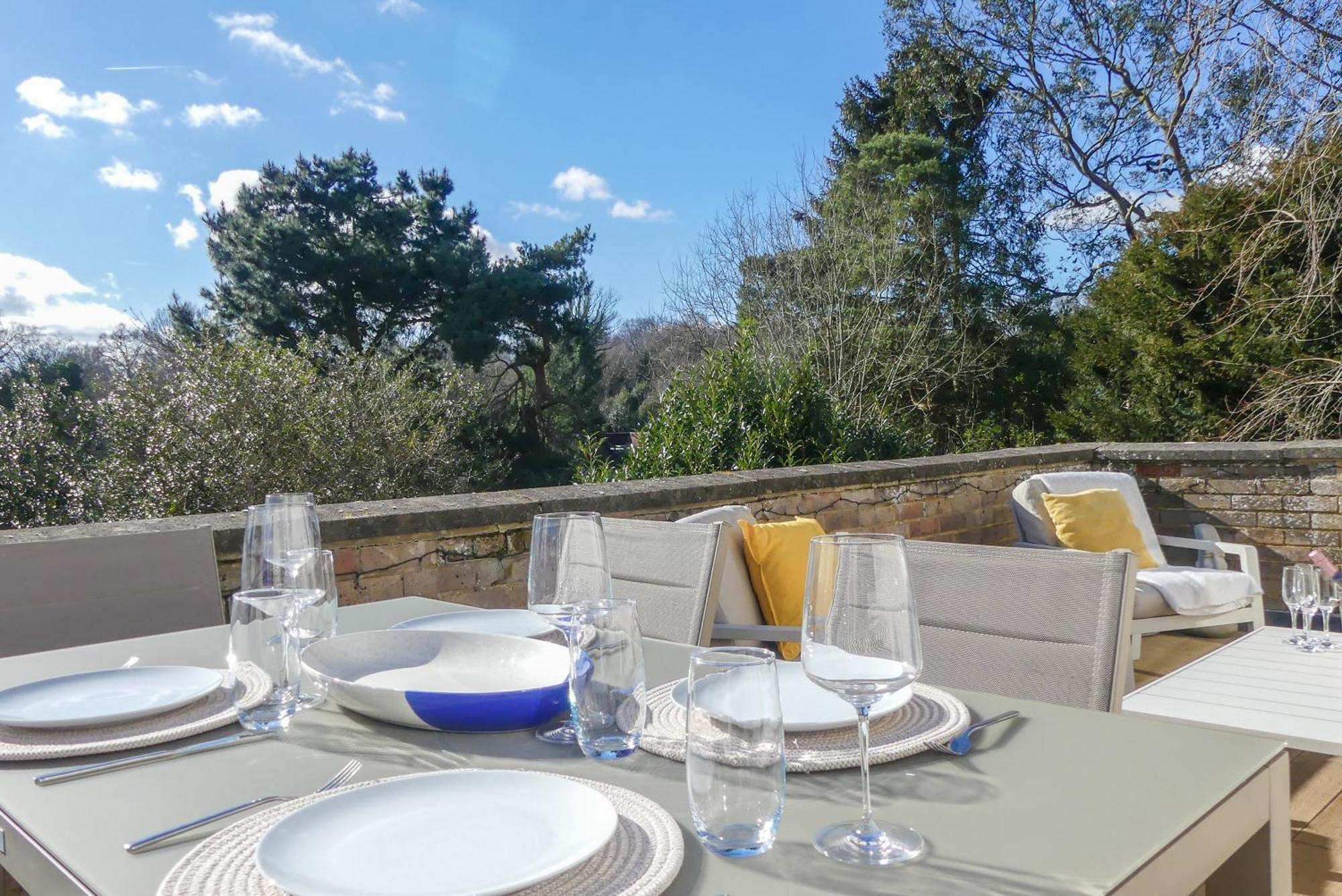 Appartement Luxury Penthouse W Balcony - 2X Free Parking à Tunbridge Wells Extérieur photo