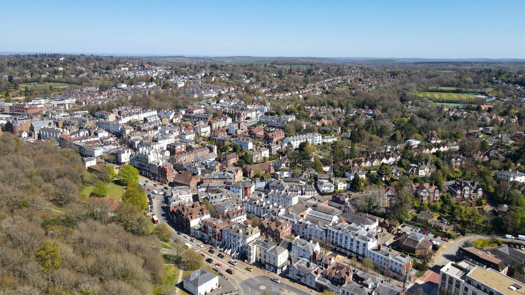 Appartement Luxury Penthouse W Balcony - 2X Free Parking à Tunbridge Wells Extérieur photo